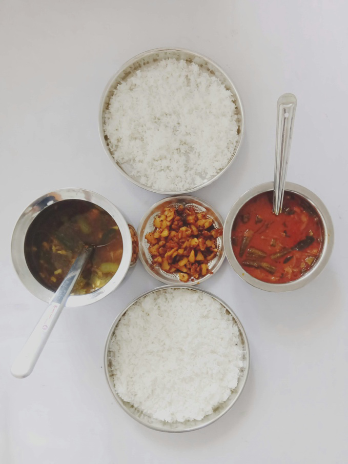 Prepared balanced meals for a personalized weight loss program with hormone therapy